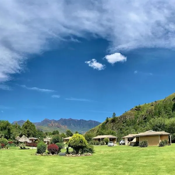 Gooderson Leisure Riverbend Chalets Self Catering and Timeshare Gold Crown Resort, hôtel à Drakensberg Garden