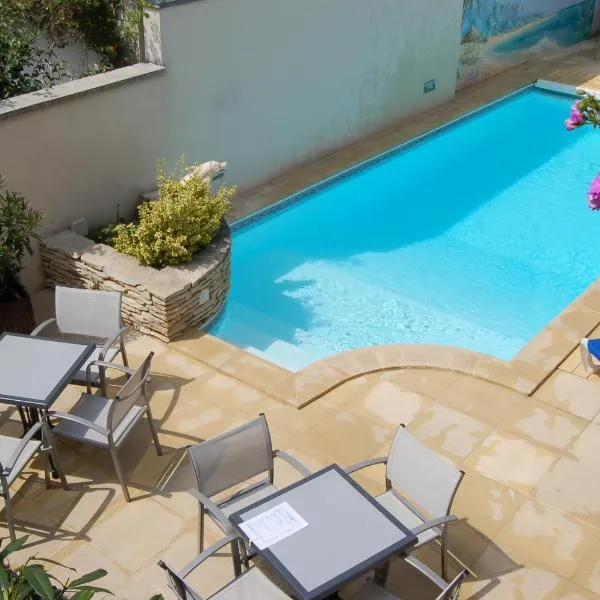 Logis Hotel au tambour, hotell sihtkohas Reims