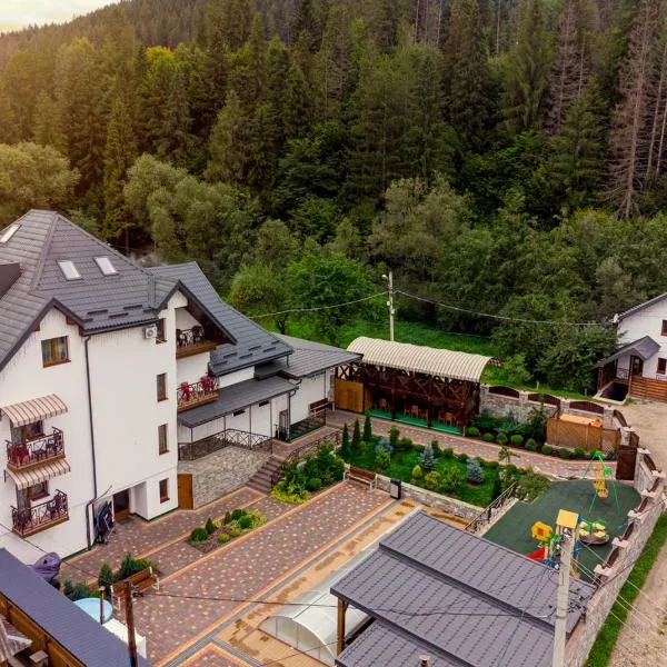 GORHouse Hotel, hotel v mestu Yaremche