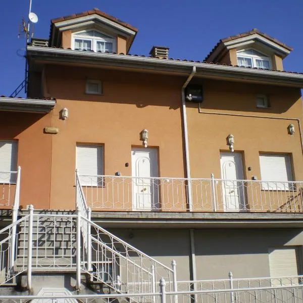 BAÑUGUES TURISMO S.L., hotell sihtkohas Bañugues