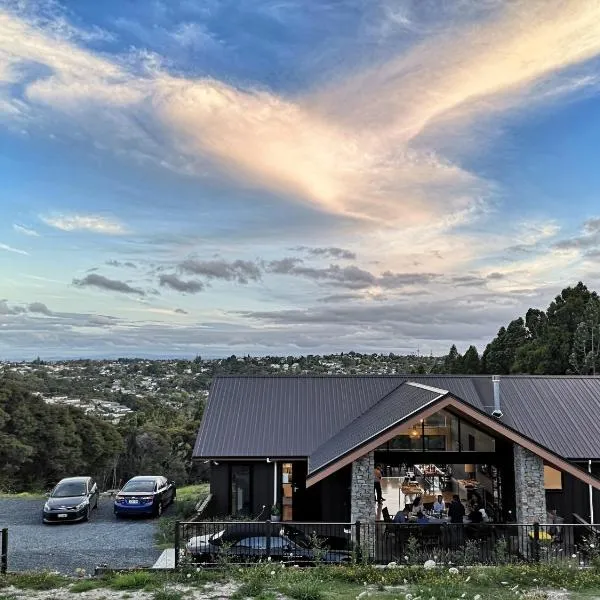 Echo Lodge, hotel di Waimauku