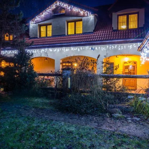 Apartmany Centrum, hotel in Pavčina Lehota