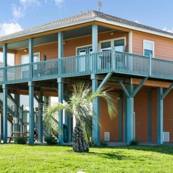Fancy Nancy 2 Min Walk to Beach, Lyft, Pet-friendly, hotel di Bolivar Peninsula