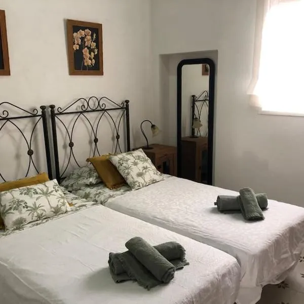 Gran casa con balcón para grupos en centro histórico, hotel en El Puerto de Santa María