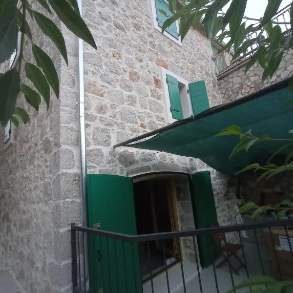 Pitve에 위치한 호텔 Heritage Apartments Kyra & Fox in Pitve, Hvar