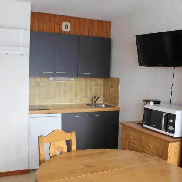Studio 3 Personnes avec Balcon à Val Cenis Le Haut, Proche Pistes et Commerces, hótel í Lanslevillard
