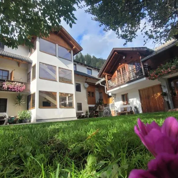 Knaller der Reiterbauernhof, hotel Reisachban