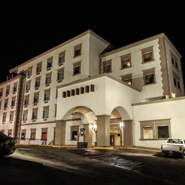 Hotel La Mina Parral, מלון באידלגו דל פראל