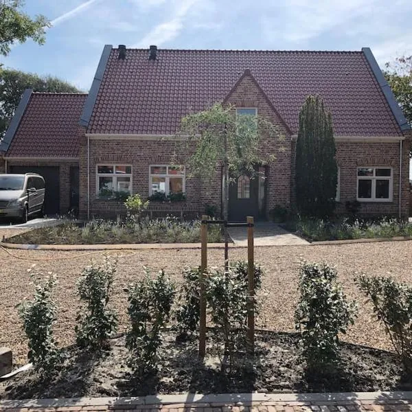 웨스트카펠라에 위치한 호텔 Bazien Luxe kamer bij Strand en Kreek natuur en veel faciliteiten