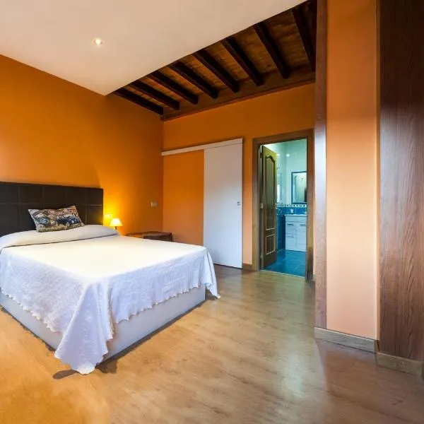 Cerca del puerto deportivo y de la playa、カンガス・デ・モラソのホテル