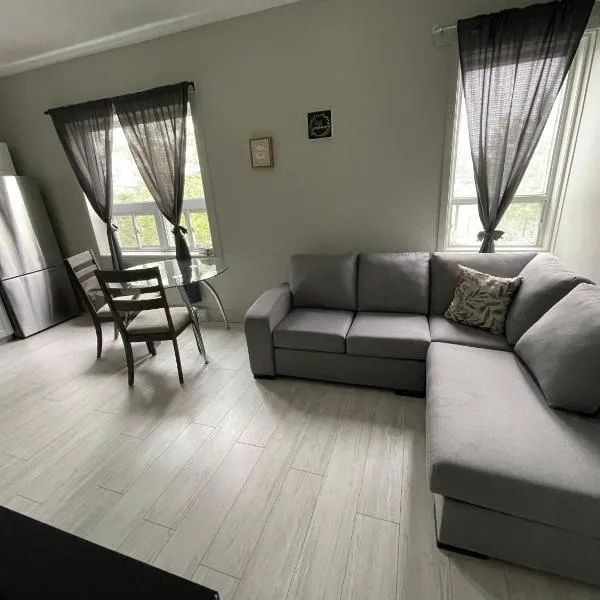 Le Convivial, hotel in Rouyn