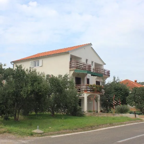 Apartments with a parking space Kraj, Pasman - 8502 – hotel w mieście Tkon