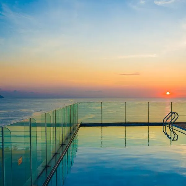 Alani Sea View Hotel, hotel in Danang