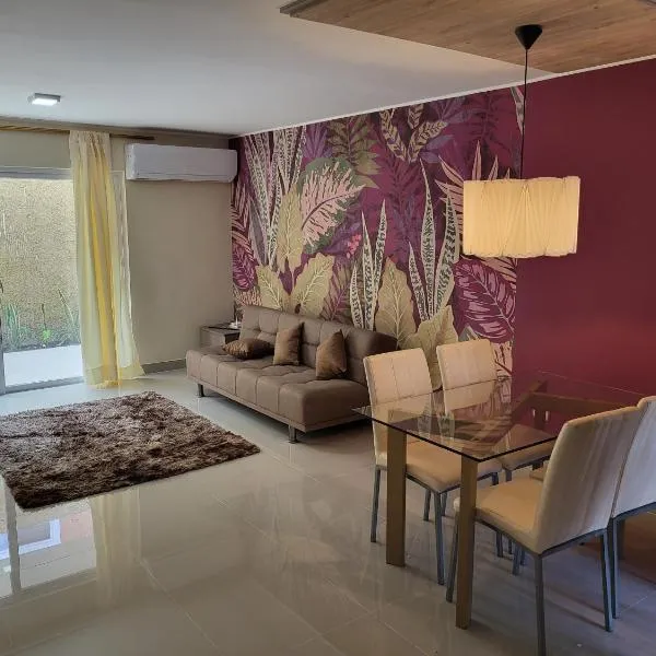 New 3 bedroom home in modern housing complex, hotel en Montecristi