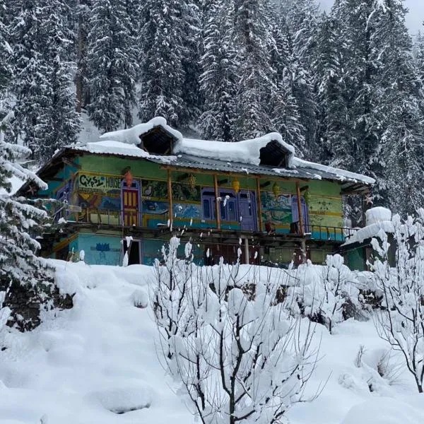 Gypsy House, hotel di Kalgha