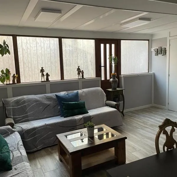 Casa Rural Neveritas, khách sạn ở Piedrahita