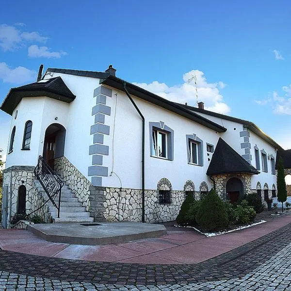 Zajazd nad Zalewem Dzibice -Pensjonat, Agroturystyka – hotel w mieście Bobolice