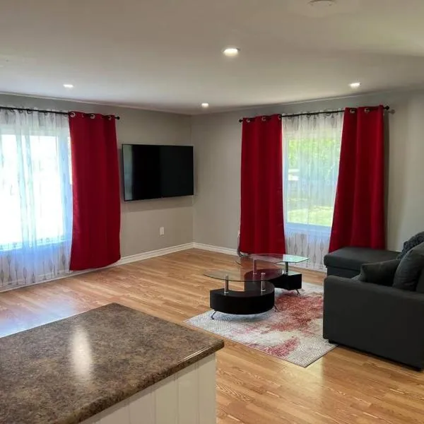 ENTIRE 2-BEDROOM TOWNHOUSE ON a RUSTIC FARM - A, hotel in Thedford