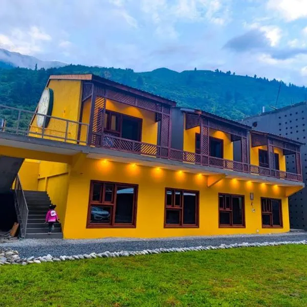 Bela Resorts Naran, hotel in Khanni