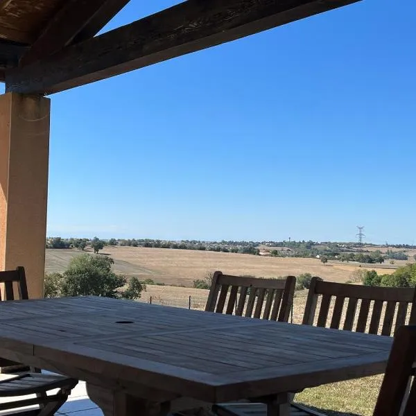 Jolie villa au cœur du Lauragais, hotel in Caraman