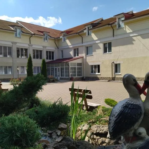 Zhyttedar, hotel em Khmil'nyk