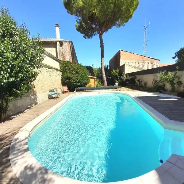 La pause sous le pin, hotel in Capestang