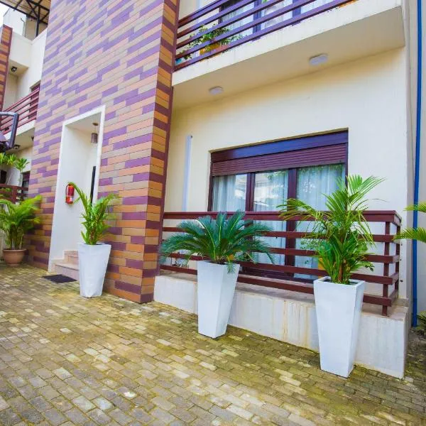 Qlets Privé, hotel v destinaci Abudža
