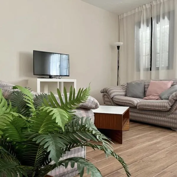 Apartamentos El Piquillo en Cadalso de los Vidrios, hotel v destinácii Cadalso de los Vidrios