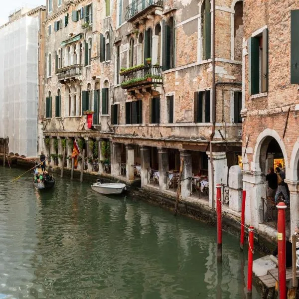 Hotel al Sotoportego, hotel en Venecia