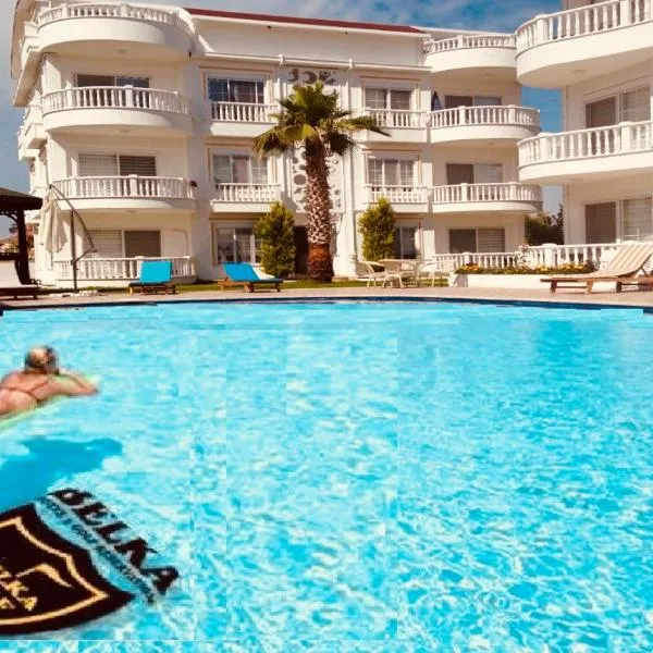 Belka Golf Residence Delux apt Poolside、ベレキのホテル
