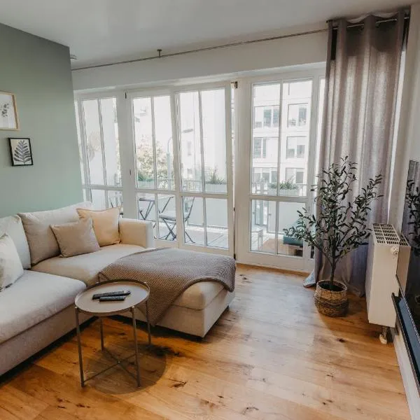 TRABER APARTMENTS im Herzen Leipzigs Balkon Parkplatz, hotel in Leipzig