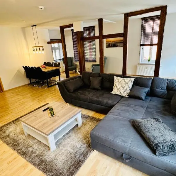 FeWo gemütliche Residenz mit Holzofen-Sauna von Harztraveler, khách sạn ở Wernigerode