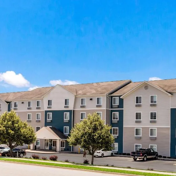 WoodSpring Suites Bentonville, hotel u gradu Bentonvil