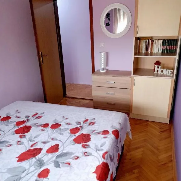 Lovely L home BN centar -Rent a car automatic, hotel v destinaci Bijeljina