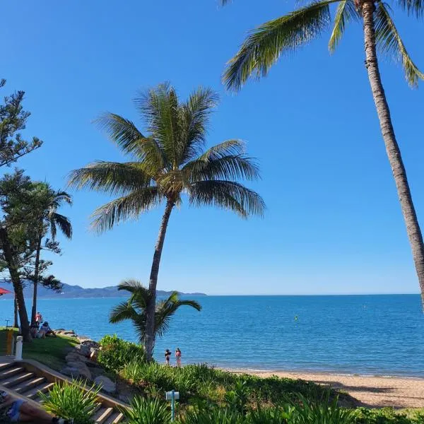 Waters Edge The Strand, hôtel à Townsville