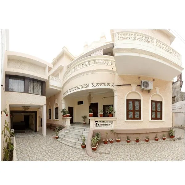 Shree Ganesha Palace Near Kashi Vishwanath Temple, hotel v destinaci Váránasí