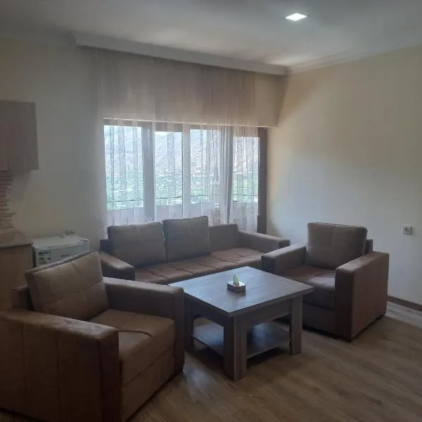 Gam guest house 1, hotel v destinaci Meghri