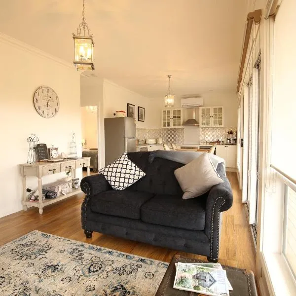 Bridgecroft Villa - French Provincial in Richmond with spa, hotel v destinaci Richmond