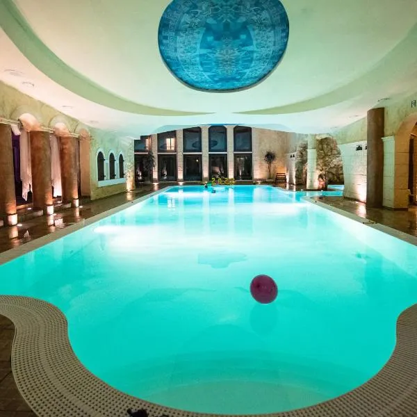 Hotel Azzun Orient SPA&Wellness, hotel in Tumiany