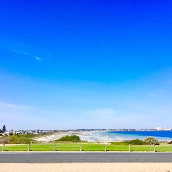 SALT @ North Beach WALLAROO (absolute beachfront), hotel in Wallaroo