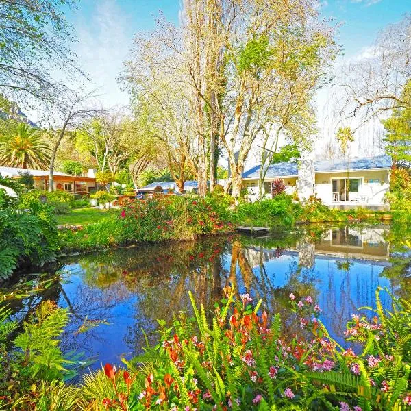Waterland Lodge: Hout Bay şehrinde bir otel