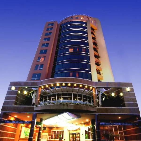 InterTower Hotel, hotel in Vuelta del Paraguayo