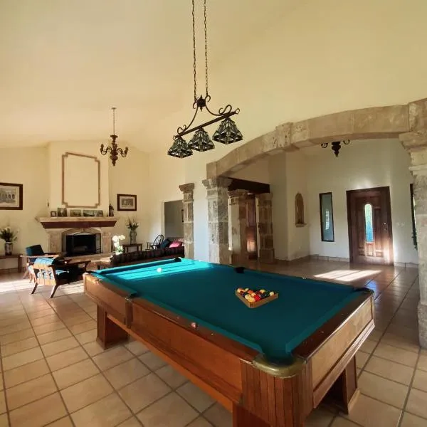 Finca los Rosales, hotel in Parras de la Fuente