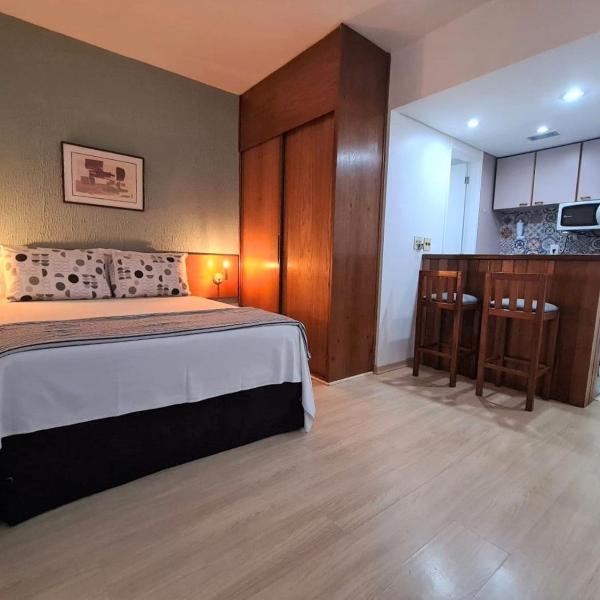 Flat Moema l limpeza e garagem - UH 1903