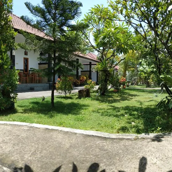 Puri Raka Villa, מלון בPabean Buleleng