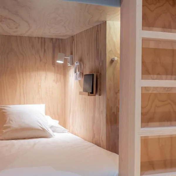 Colo Colo Hostel - Single Private Beds, hotel v destinaci San Sebastián