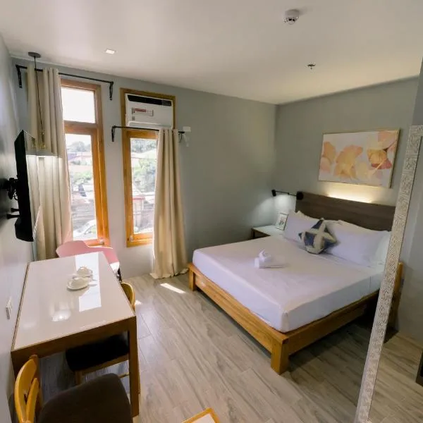 Madonna Hometel and Suites New Pandan, hotel v destinaci Panabo