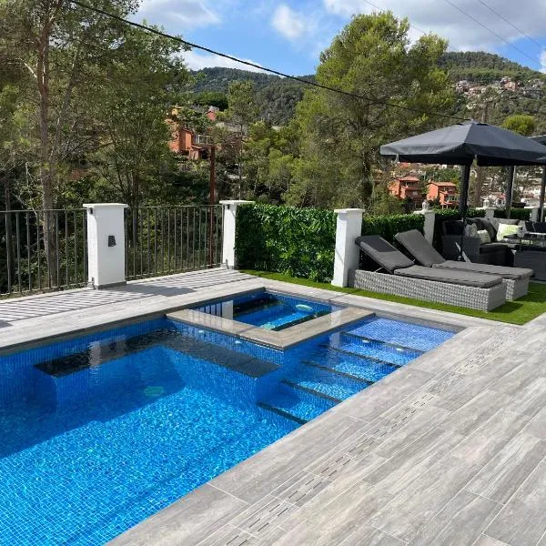 Lux Spa Barcelona, Hotel in Vallirana