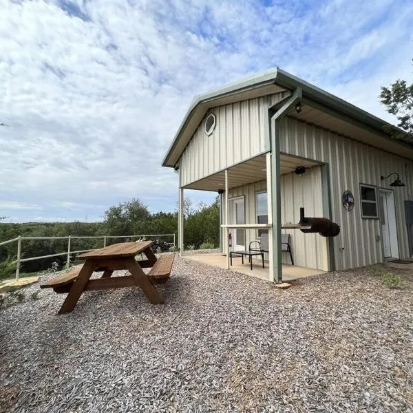 Inspiration Cabin at Lake Godstone, hotel v destinaci Jacksboro