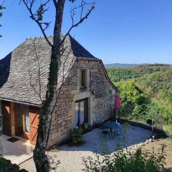Gîte au calme avec superbe vue : La Talonie, hotel v destinaci Mouret